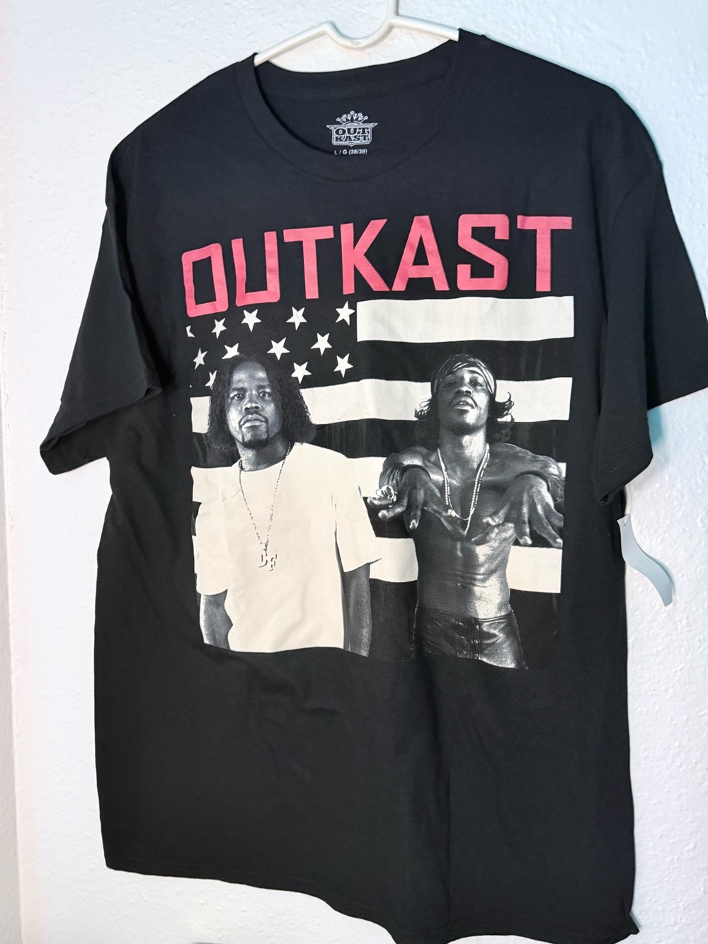 OutKast Men’s Large T-Shirt